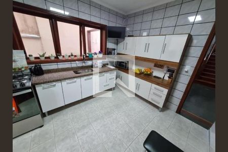 Casa à venda com 3 quartos, 179m² em Jardim das Vertentes, São Paulo