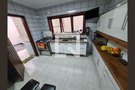 Casa à venda com 3 quartos, 179m² em Jardim das Vertentes, São Paulo