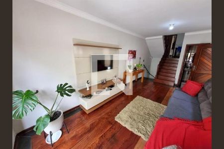 Casa à venda com 3 quartos, 179m² em Jardim das Vertentes, São Paulo