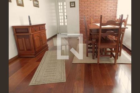 Casa à venda com 2 quartos, 140m² em Vila Brasilio Machado, São Paulo