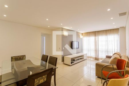 Sala de apartamento para alugar com 3 quartos, 119m² em Indianópolis, São Paulo
