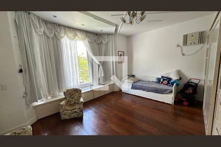 Quarto 1 de casa para alugar com 5 quartos, 800m² em Barra da Tijuca, Rio de Janeiro
