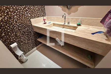 Lavabo de casa para alugar com 5 quartos, 800m² em Barra da Tijuca, Rio de Janeiro