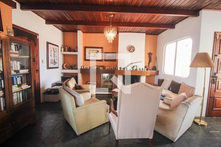 Sala de casa à venda com 3 quartos, 500m² em Jardim Londrina, São Paulo