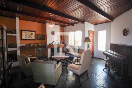Sala de casa à venda com 3 quartos, 500m² em Jardim Londrina, São Paulo
