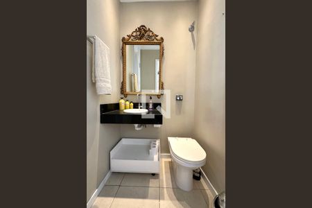 Lavabo de apartamento à venda com 3 quartos, 167m² em Copacabana, Rio de Janeiro