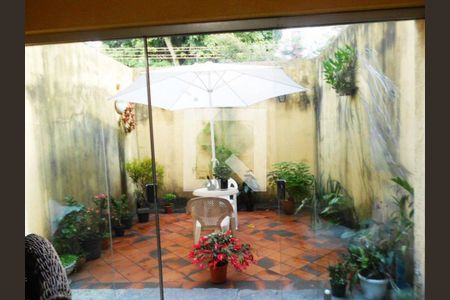 Casa à venda com 3 quartos, 160m² em Granja Julieta, São Paulo