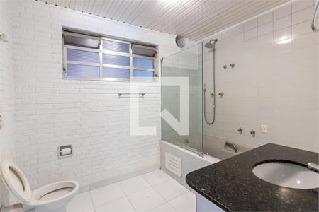 Casa à venda com 3 quartos, 309m² em Santo Amaro, São Paulo