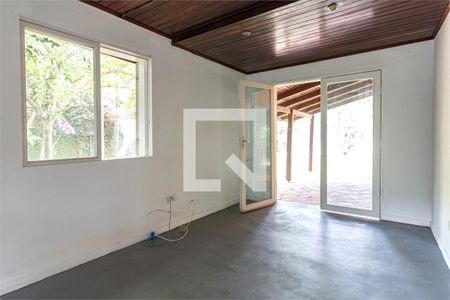 Casa à venda com 3 quartos, 309m² em Santo Amaro, São Paulo
