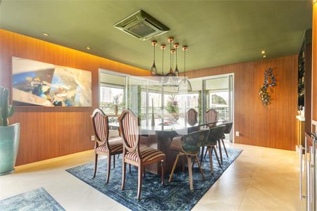 Apartamento à venda com 3 quartos, 251m² em Campo Belo, São Paulo