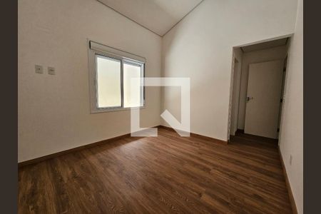 Suíte 1 de casa à venda com 3 quartos, 250m² em Chácara das Paineiras, São Paulo