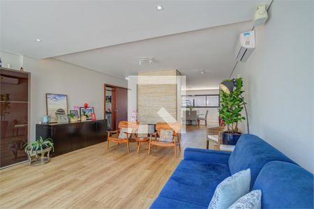 Casa à venda com 4 quartos, 350m² em Granja Julieta, São Paulo