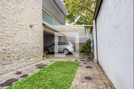 Casa de Condomínio à venda com 3 quartos, 370m² em Vila Elvira, São Paulo