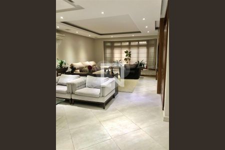 Casa à venda com 4 quartos, 314m² em Granja Julieta, São Paulo