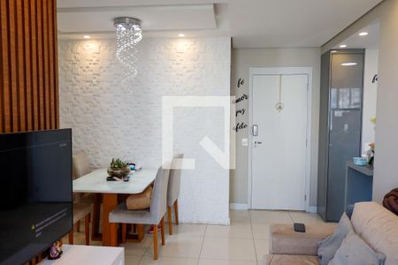 Sala de apartamento à venda com 2 quartos, 57m² em Continental, Osasco