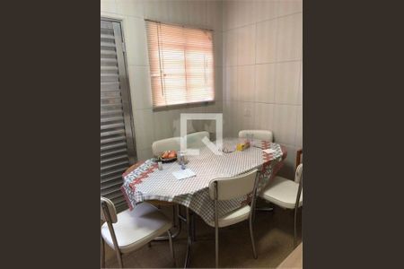 Casa à venda com 4 quartos, 200m² em Vila Moraes, São Paulo