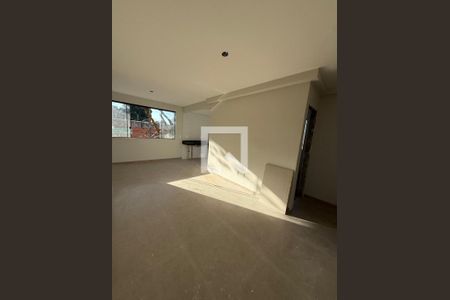 Apartamento à venda com 2 quartos, 61m² em Ipiranga, Belo Horizonte