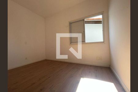 Casa à venda com 3 quartos, 250m² em Vila Sao Domingos, São Paulo