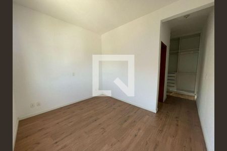 Casa à venda com 3 quartos, 250m² em Vila Sao Domingos, São Paulo