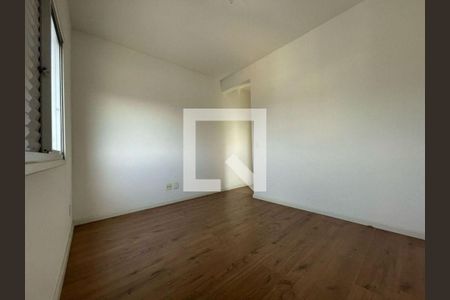 Casa à venda com 3 quartos, 250m² em Vila Sao Domingos, São Paulo