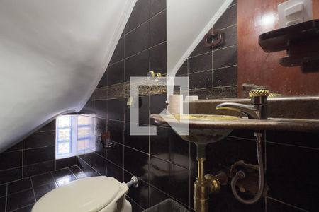 Lavabo 1 de casa para alugar com 3 quartos, 280m² em Vila Tibagi, Guarulhos