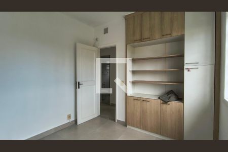 Quarto 1 de casa de condomínio para alugar com 3 quartos, 120m² em Vargem Pequena, Rio de Janeiro