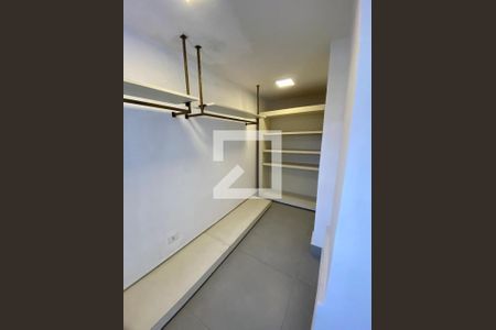 Closet do Quarto  de casa à venda com 3 quartos, 220m² em Brooklin, São Paulo