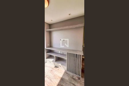 Sala de apartamento à venda com 2 quartos, 56m² em Km 18, Osasco