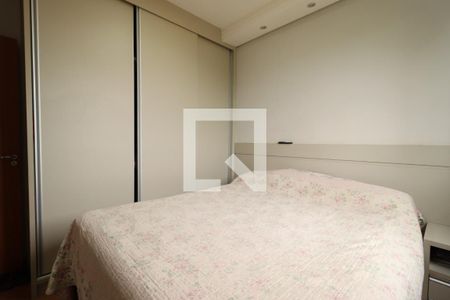 Quarto 1 de apartamento para alugar com 2 quartos, 41m² em Jardim Ouro Branco, Ribeirão Preto