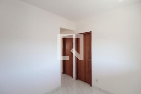 Sala de casa para alugar com 2 quartos, 60m² em Santa Martinha, Ribeirão das Neves