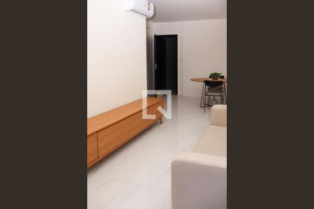 Sala de apartamento para alugar com 1 quarto, 70m² em Pituba, Salvador