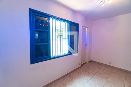 Suite de casa à venda com 3 quartos, 142m² em Conjunto Residencial Jardim Canaa, São Paulo