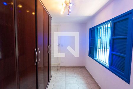 Suite de casa à venda com 3 quartos, 142m² em Conjunto Residencial Jardim Canaa, São Paulo