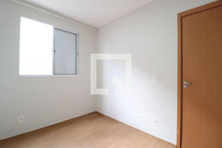 Quarto 2 de apartamento para alugar com 2 quartos, 50m² em Jardim Patricia, Uberlândia