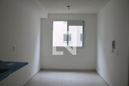 Sala/Cozinha de apartamento para alugar com 1 quarto, 24m² em Parque Industrial Tomas Edson, São Paulo