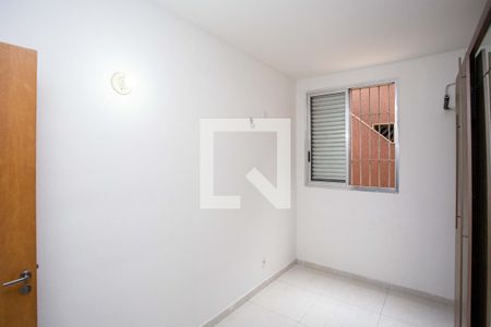 Quarto 1 de apartamento para alugar com 2 quartos, 48m² em Vila Maria Leonor, Diadema