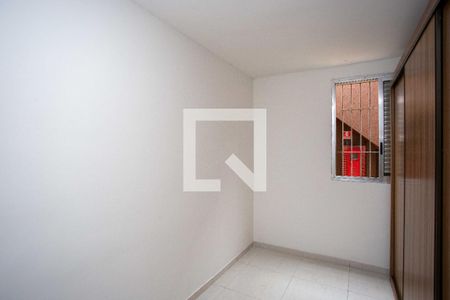 Quarto 2 de apartamento para alugar com 2 quartos, 48m² em Vila Maria Leonor, Diadema