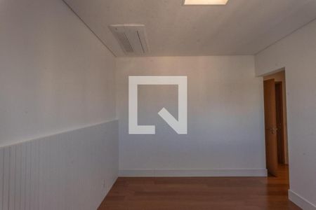 Apartamento à venda com 3 quartos, 170m² em Cambuí, Campinas