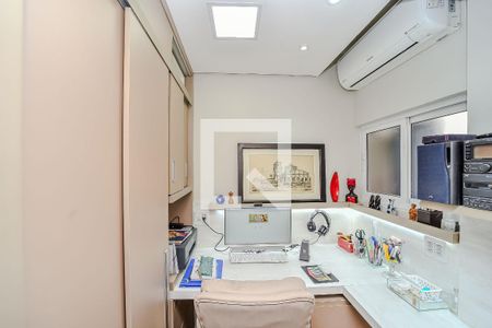 Escritório de apartamento à venda com 3 quartos, 140m² em São João, Porto Alegre