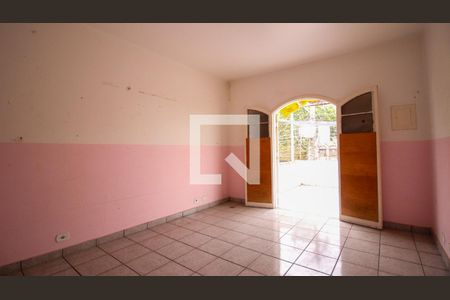 Casa para alugar com 3 quartos, 140m² em Vila Antonieta, São Paulo