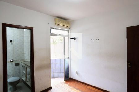 Suíte de apartamento para alugar com 3 quartos, 130m² em Sagrada Família, Belo Horizonte