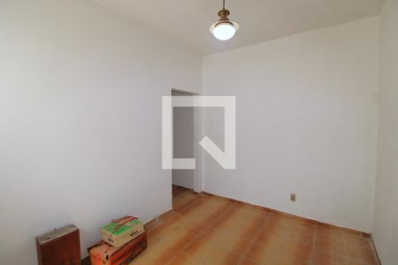 Sala de casa para alugar com 2 quartos, 75m² em Piedade, Rio de Janeiro