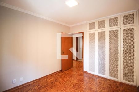Quarto 1 de apartamento para alugar com 4 quartos, 176m² em Moema, São Paulo