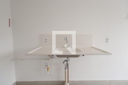 Sala/Cozinha de apartamento para alugar com 1 quarto, 27m² em Penha de França, São Paulo