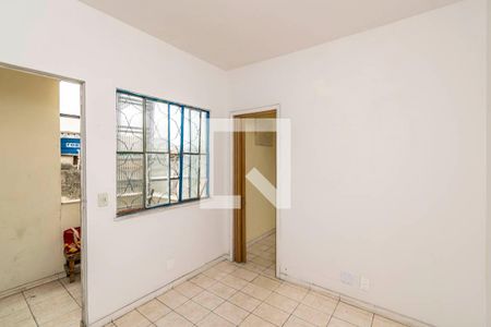 Sala de casa para alugar com 1 quarto, 27m² em Cordovil, Rio de Janeiro