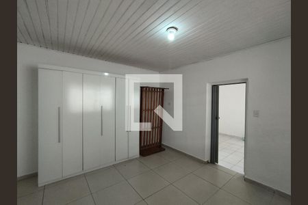 Quarto de casa para alugar com 1 quarto, 40m² em Vila Santo Estefano, São Paulo