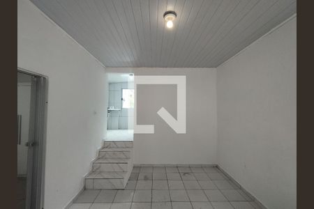 Sala de casa para alugar com 1 quarto, 40m² em Vila Santo Estefano, São Paulo
