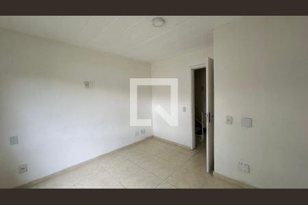 Quarto 1 de casa de condomínio para alugar com 3 quartos, 120m² em Vargem Pequena, Rio de Janeiro