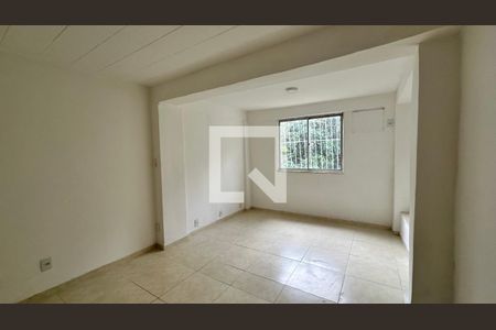Quarto 2 de casa de condomínio para alugar com 3 quartos, 120m² em Vargem Pequena, Rio de Janeiro