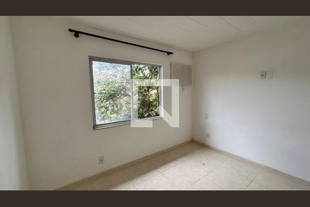 Quarto 1 de casa de condomínio para alugar com 3 quartos, 120m² em Vargem Pequena, Rio de Janeiro